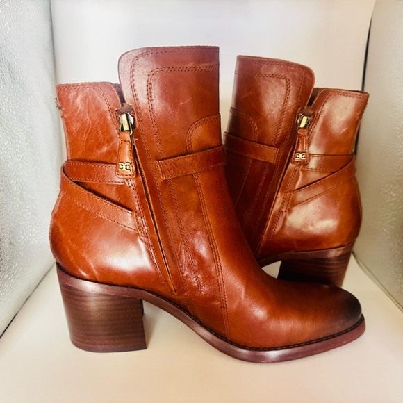 Sam Edelman Womens Simona
Block Heel Ankle Bootie - Picture 2 of 8